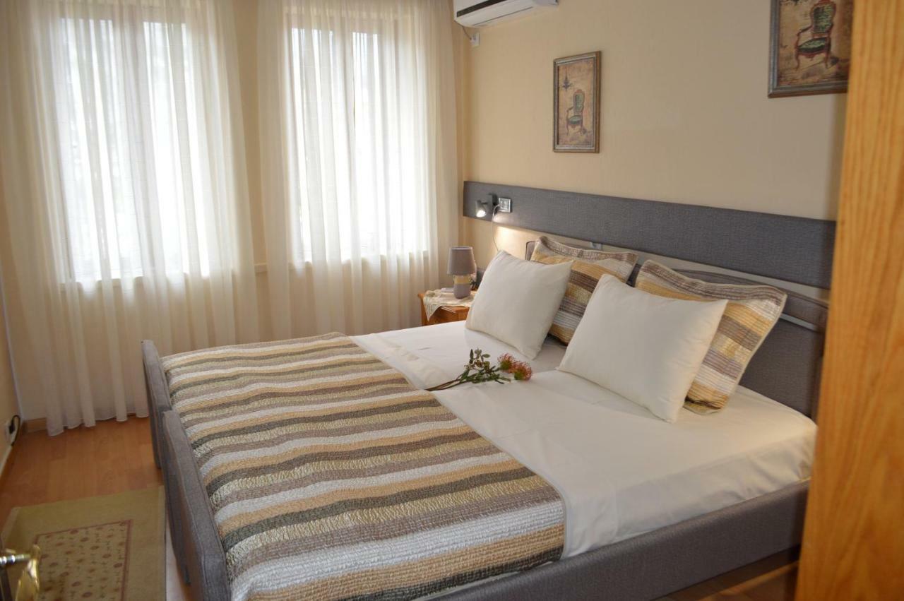 Villa Vila Ss Kekezi à Gjirokastër Extérieur photo