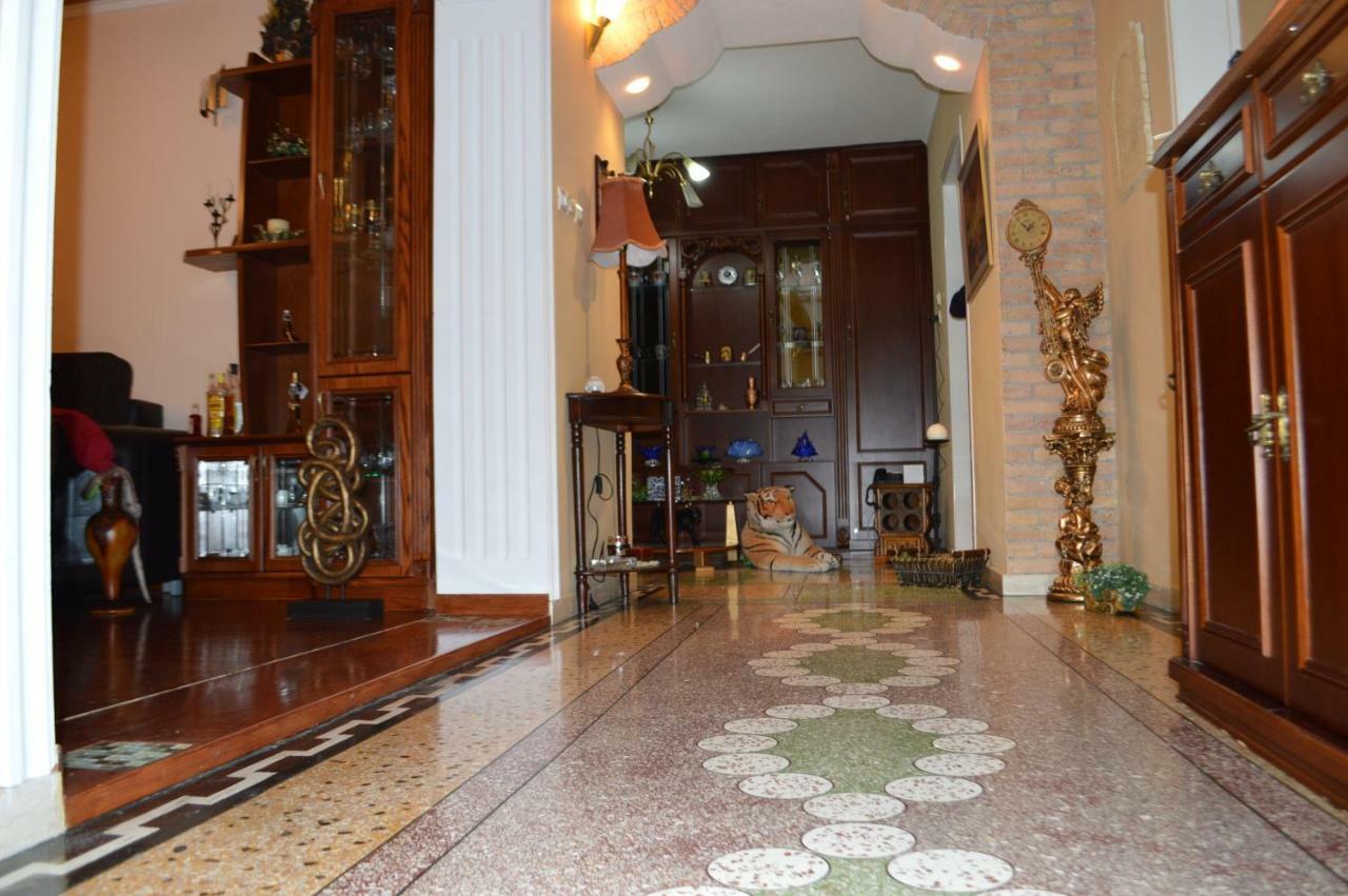 Villa Vila Ss Kekezi à Gjirokastër Extérieur photo